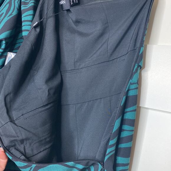 NWT Australian Brand Mossman Party dress - absolutely gorgeous dark paradise - Picture 10 of 13